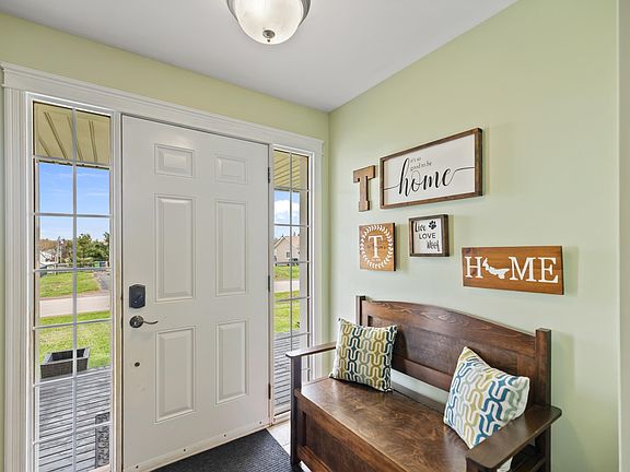 2nd image of 26 Hillside Meadows Dr