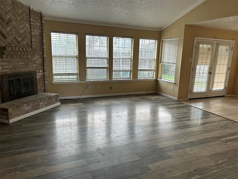 1154 W Brompton Dr — Photo 7