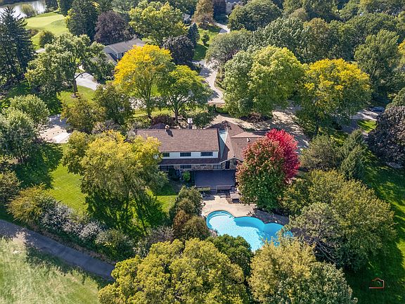 2nd image of 2435 Lexington Dr