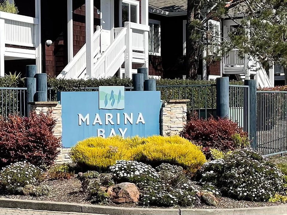 1st image of 121 Marina Lakes Dr #121