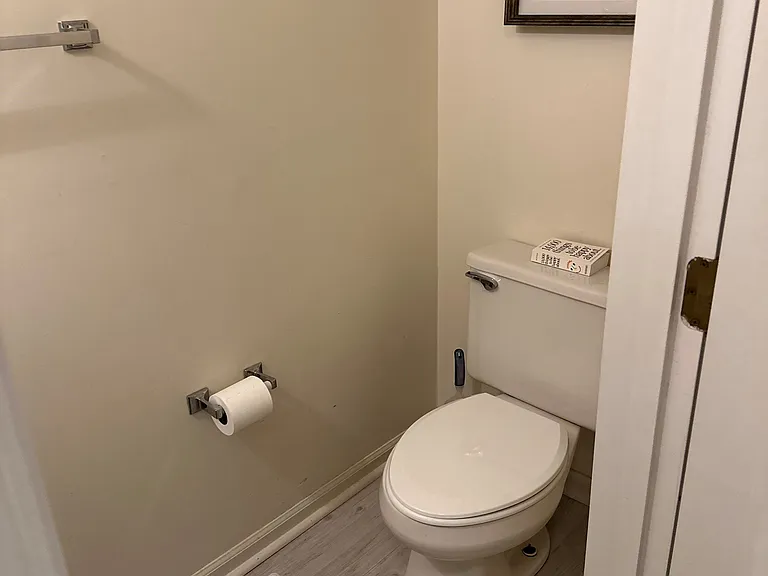 100 Hebride Ct — Photo 8