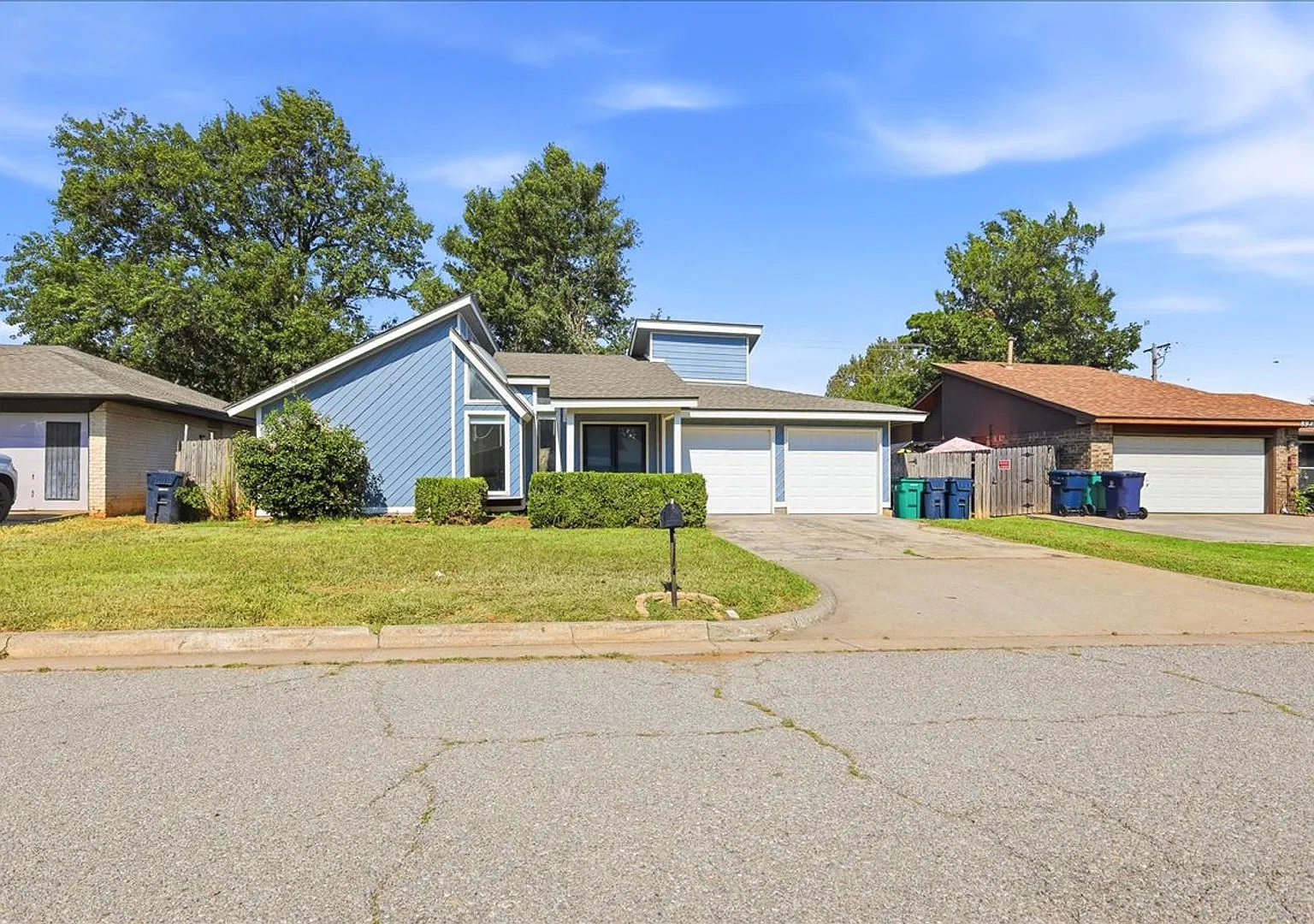 Beautifully Remodeled 3-Bedroom, 2-Bath Home for Rent! — Photo 1