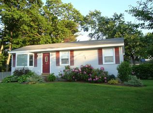 8 Dartmouth Dr, Billerica, MA 01821