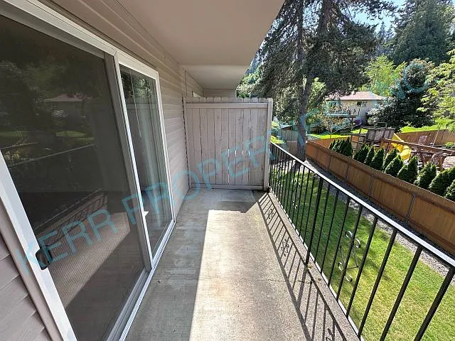 6498 Lowry Dr #5 — Photo 14