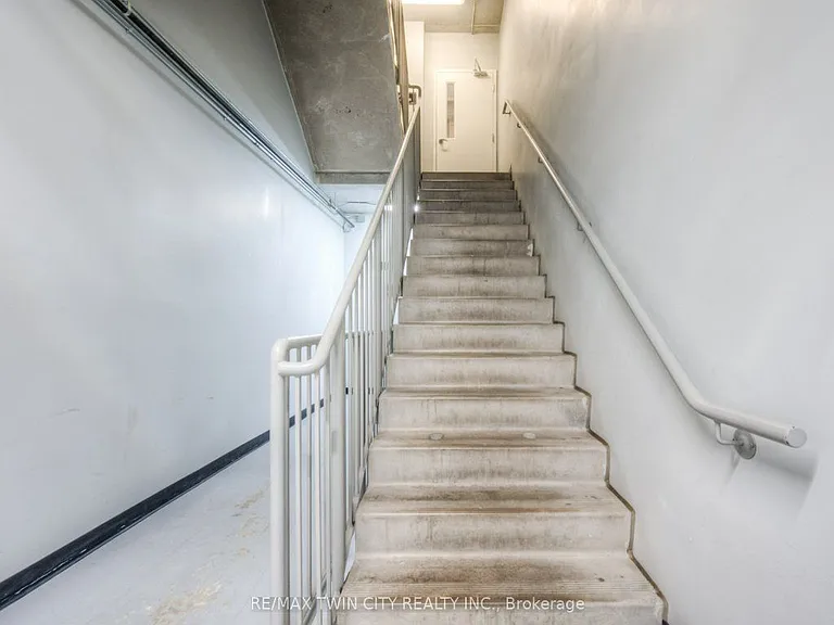 1280 Gordon St #305 — Photo 26
