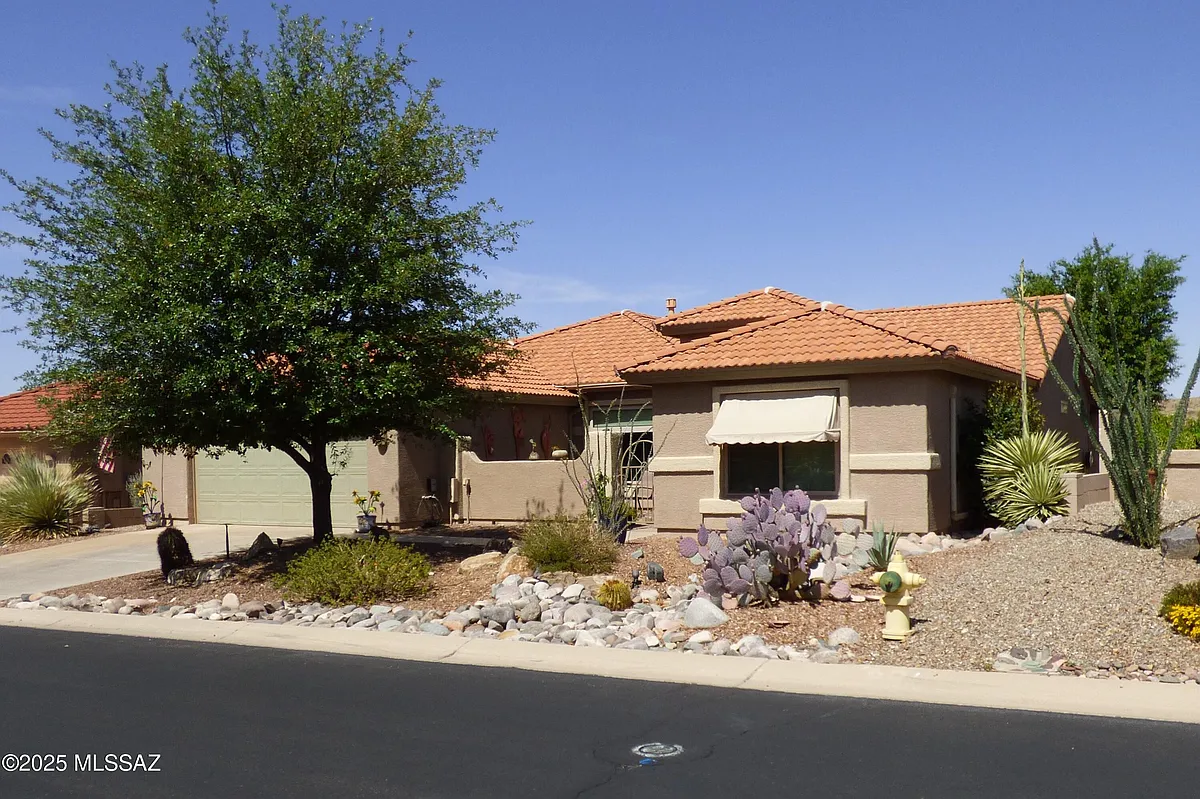 Building Photo - 36716 S Stoney Flower Dr