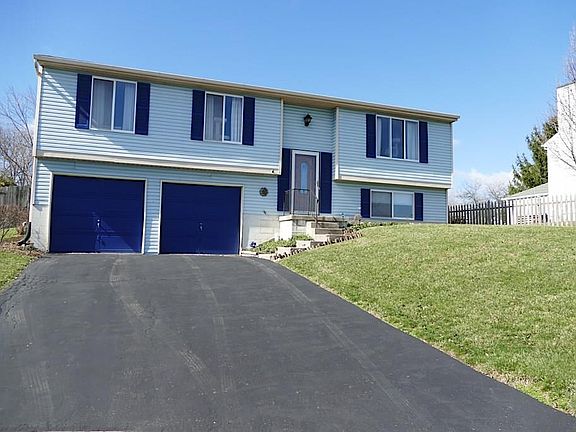 2nd image of 955 Forest View Ct