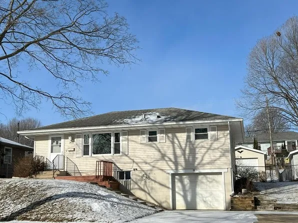 1411 Cascade St NW, Rochester, MN 55901