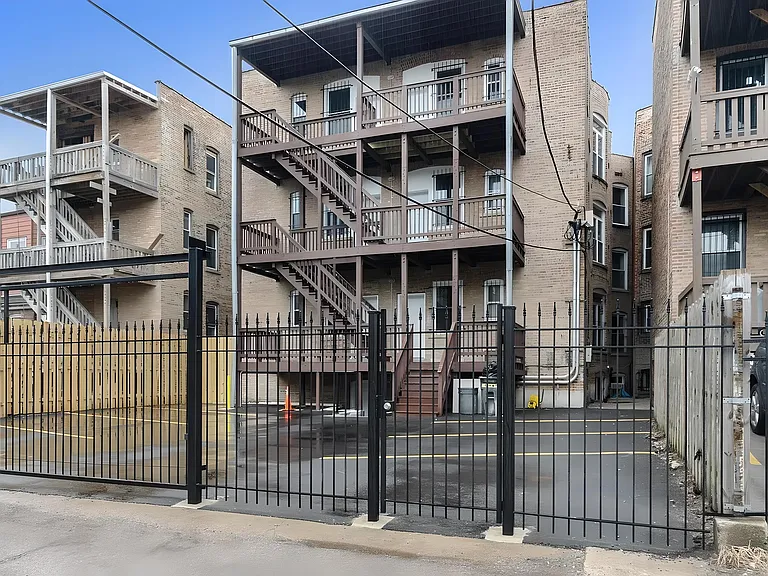 4520 S King Dr #3B — Photo 14