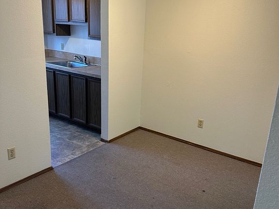 5th image of 10010 SW Hall Blvd Unit 3