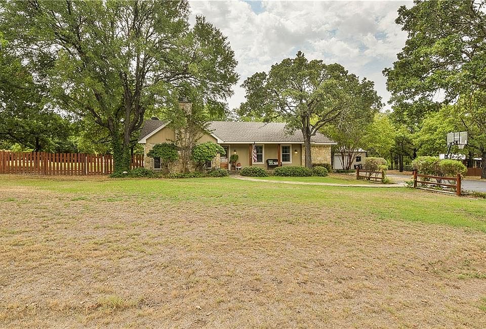 1st image of 6705 Victorian Ct