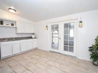880 W Hawaii Dr, Tucson, AZ 85706