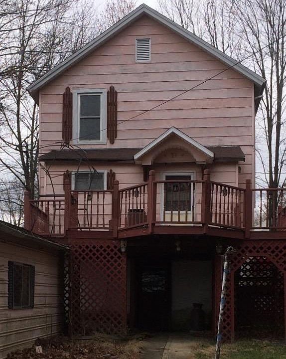 1st image of 106 S 4th St