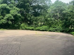 539 Fairway Road, Orange, CT 06477