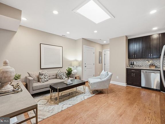 4th image of 1714 W Virginia Ave NE APT 3