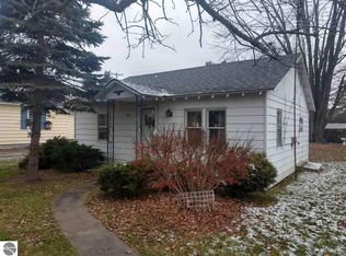 221 Court St N, Standish, MI 48658