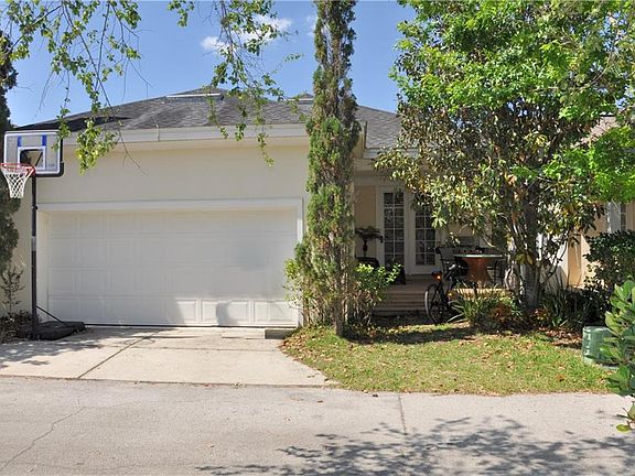 3rd image of 1104 Lutyens Ln