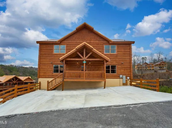 3303 Grace Way, Sevierville, TN 37876
