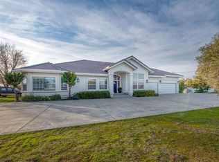 16362 Karen Rd, Madera, CA 93636