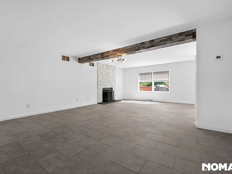 125 Cedar Hill Rd — Photo 3