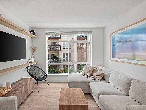 2nd image of 128 E 8th St #209