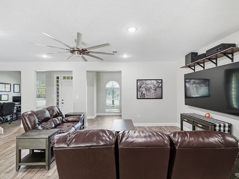5855 Hunting Meadows Dr — Photo 26