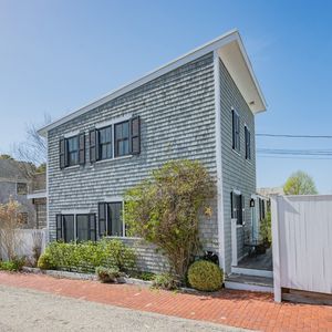 64 Franklin St APT D, Provincetown, MA, 02657