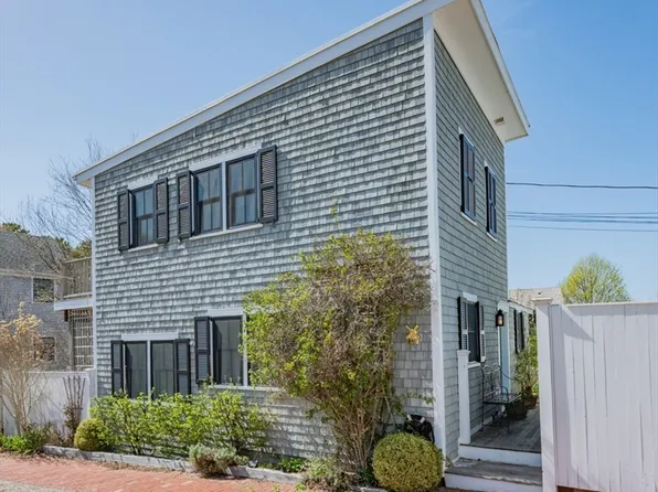 64 Franklin St APT D, Provincetown, MA 02657