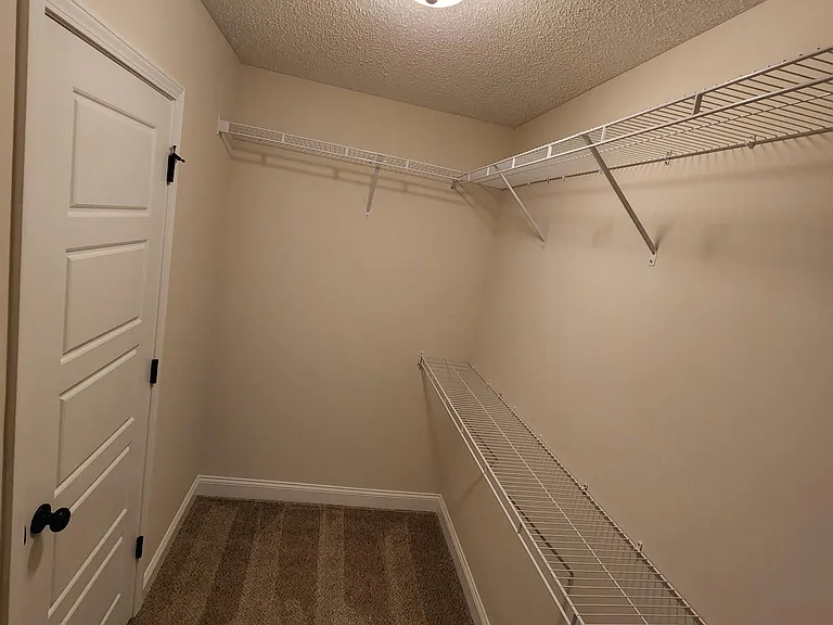 502 Charlestown Way — Photo 33