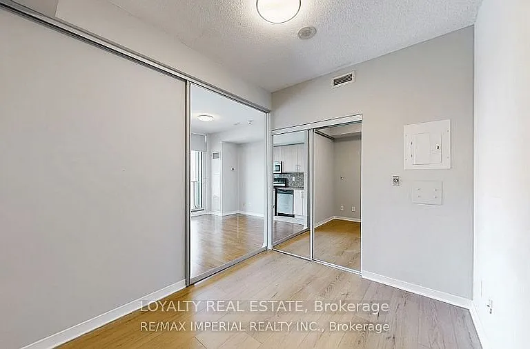 65 Bremner Blvd #4907 — Photo 15