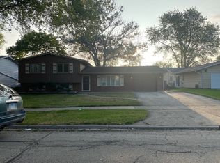 6873 Highland St, Hanover Park, IL 60133