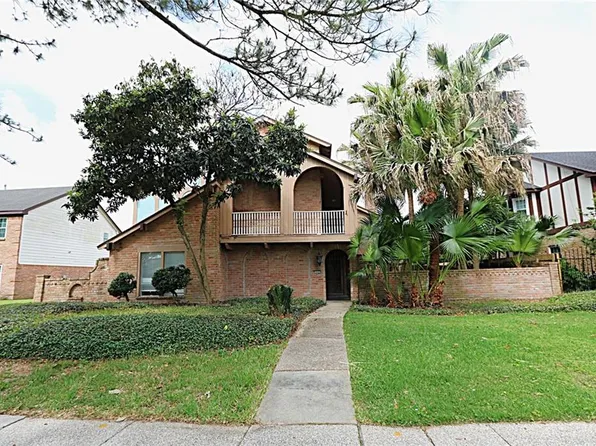 3641 Red Oak Ct, New Orleans, LA 70131