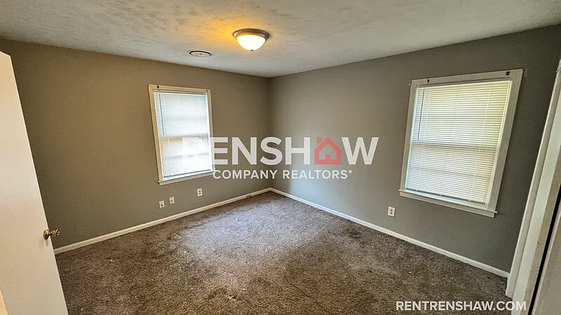 3 bed, 1.0 bath, 1192 sqft, $1,095 — Photo 2