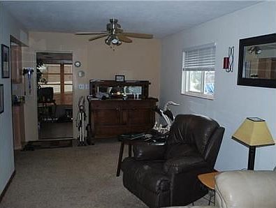 4th image of 3322 Roswell Dr