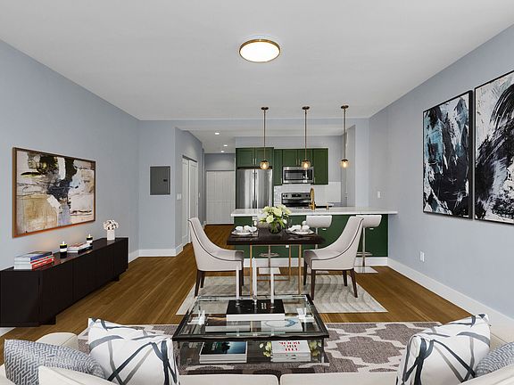 3rd image of 2222 Leavenworth St #101