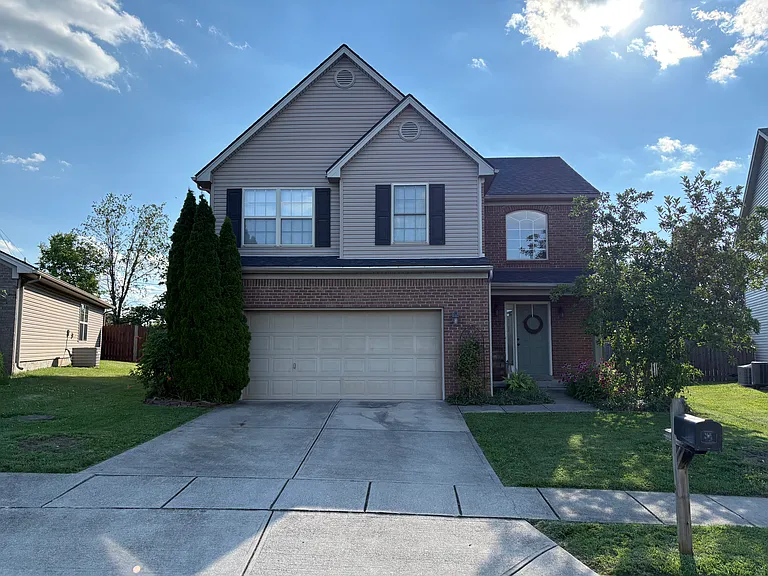 125 Grisham Dr — Photo 2