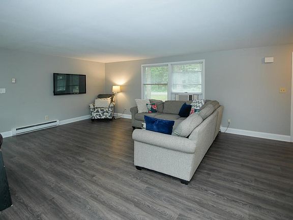 23336 Concord Ave-104