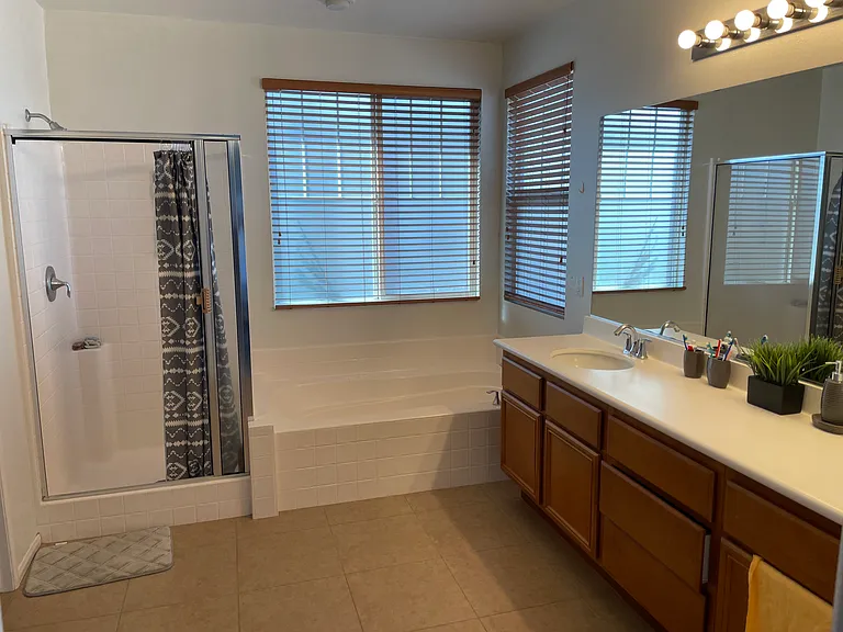5825 Finchley Rd — Photo 17