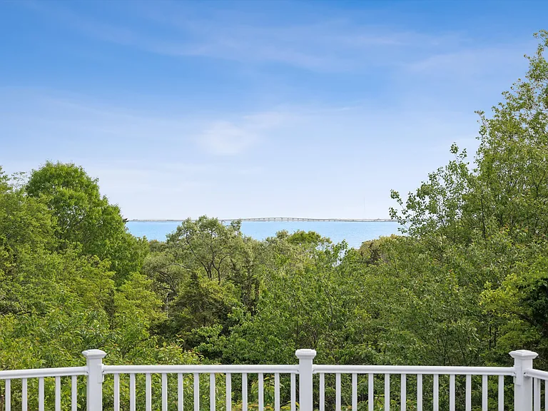 542 Montauk Hwy — Photo 7