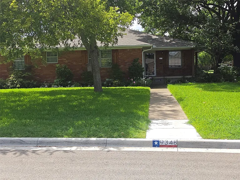 9348 S Angora St — Photo 1