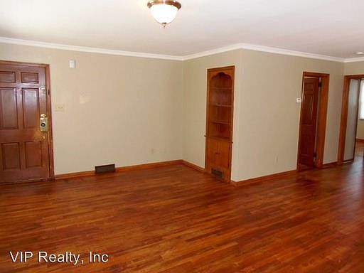 4th image of 68 N Westmoor Ave