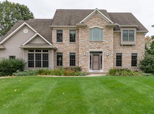 5149 Queen Victoria Ln, Kalamazoo, MI 49009