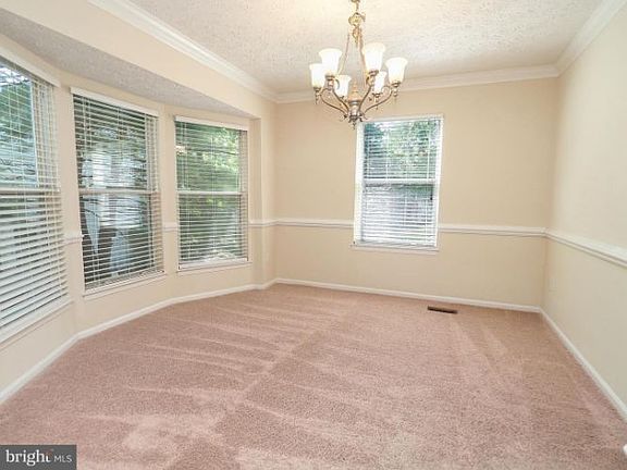 5th image of 1115 Richmond Dr