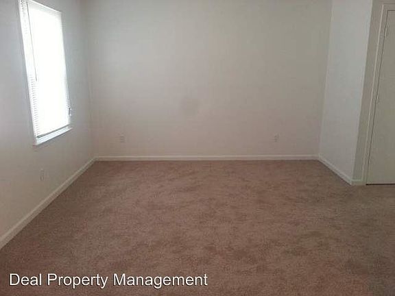 4th image of 45 Bramble Pl APT 9