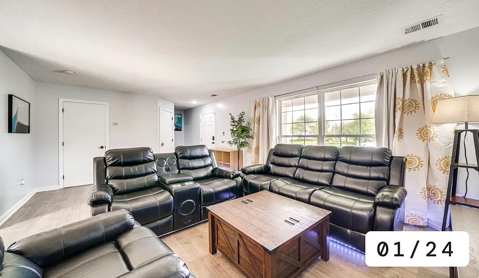 Building Photo - 10605 Irvin Pines Dr