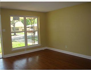 1st image of 4844 Camelot Dr