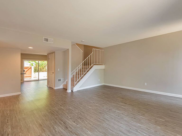 The Retreat at Thousand Oaks Apartment Rentals Thousand Oaks, CA Zillow