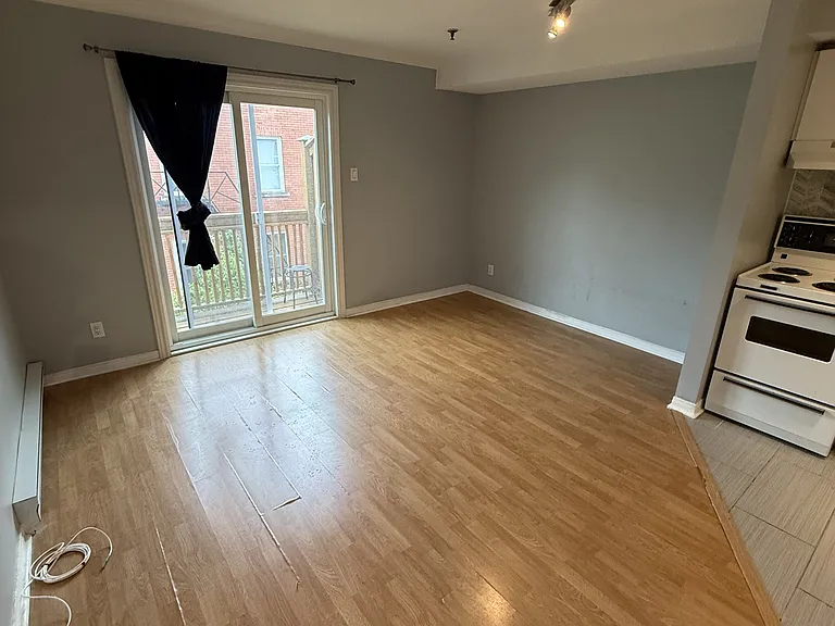 188 Waverley St #308 — Photo 24