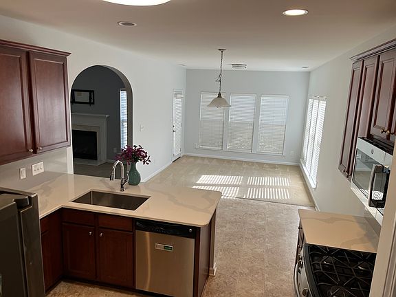 4th image of 2909 Homebrook Ln