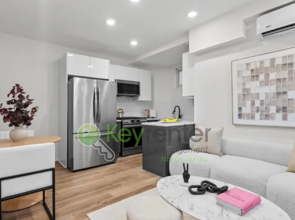 407 Park Ave, Weehawken, NJ 07086